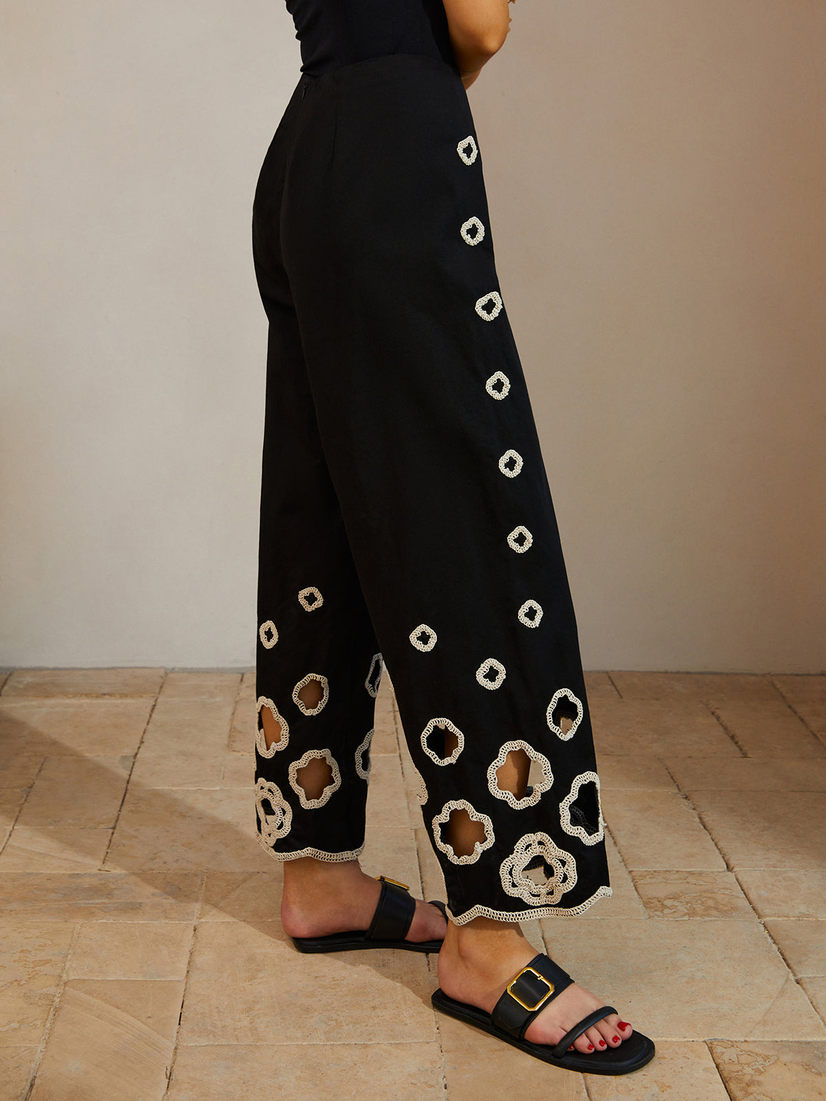 Katoenen Cropped Broek met Holle Borduurdetails