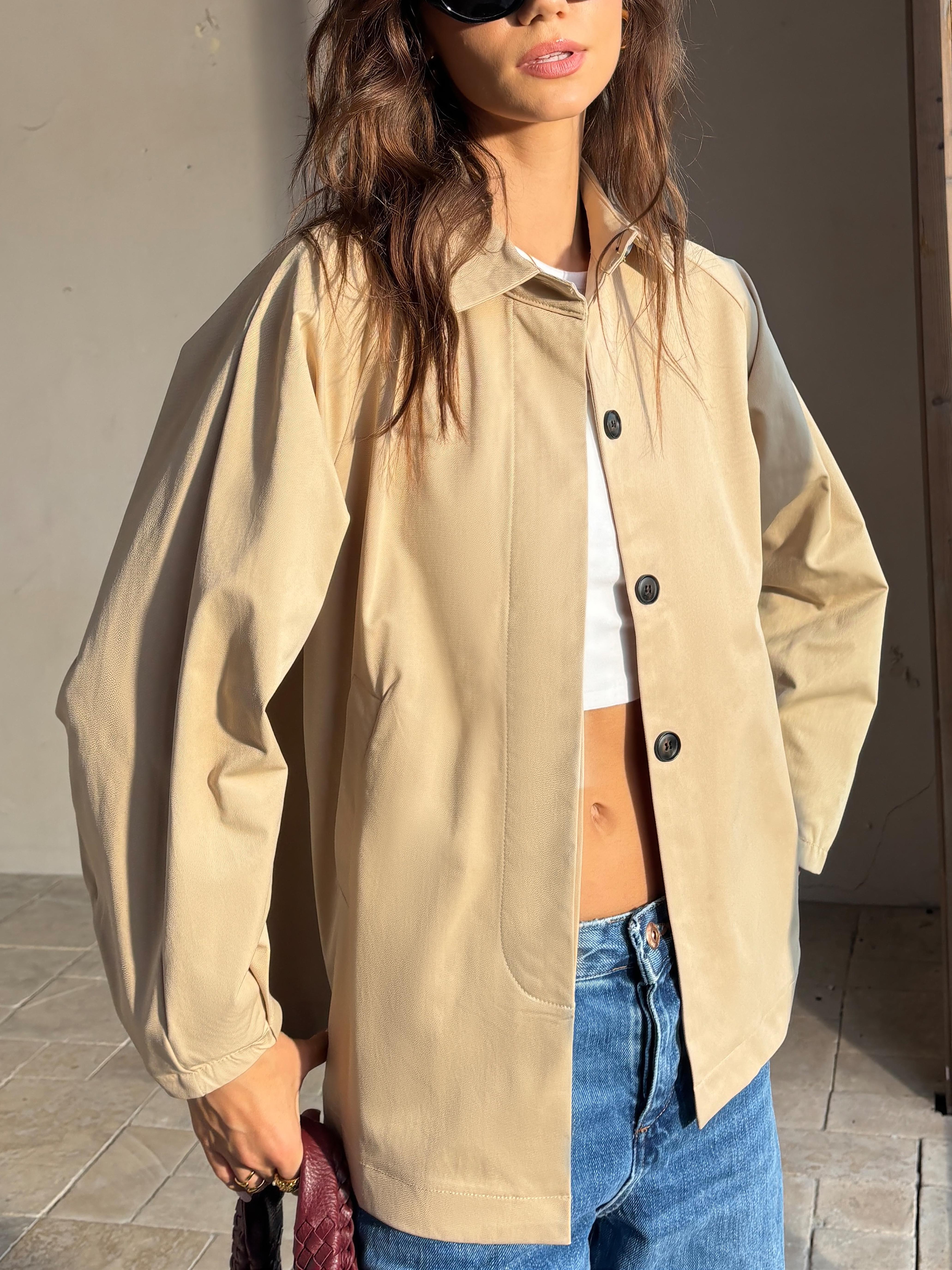 Raverya - Trenchcoat Met Revers En Knoopsluiting