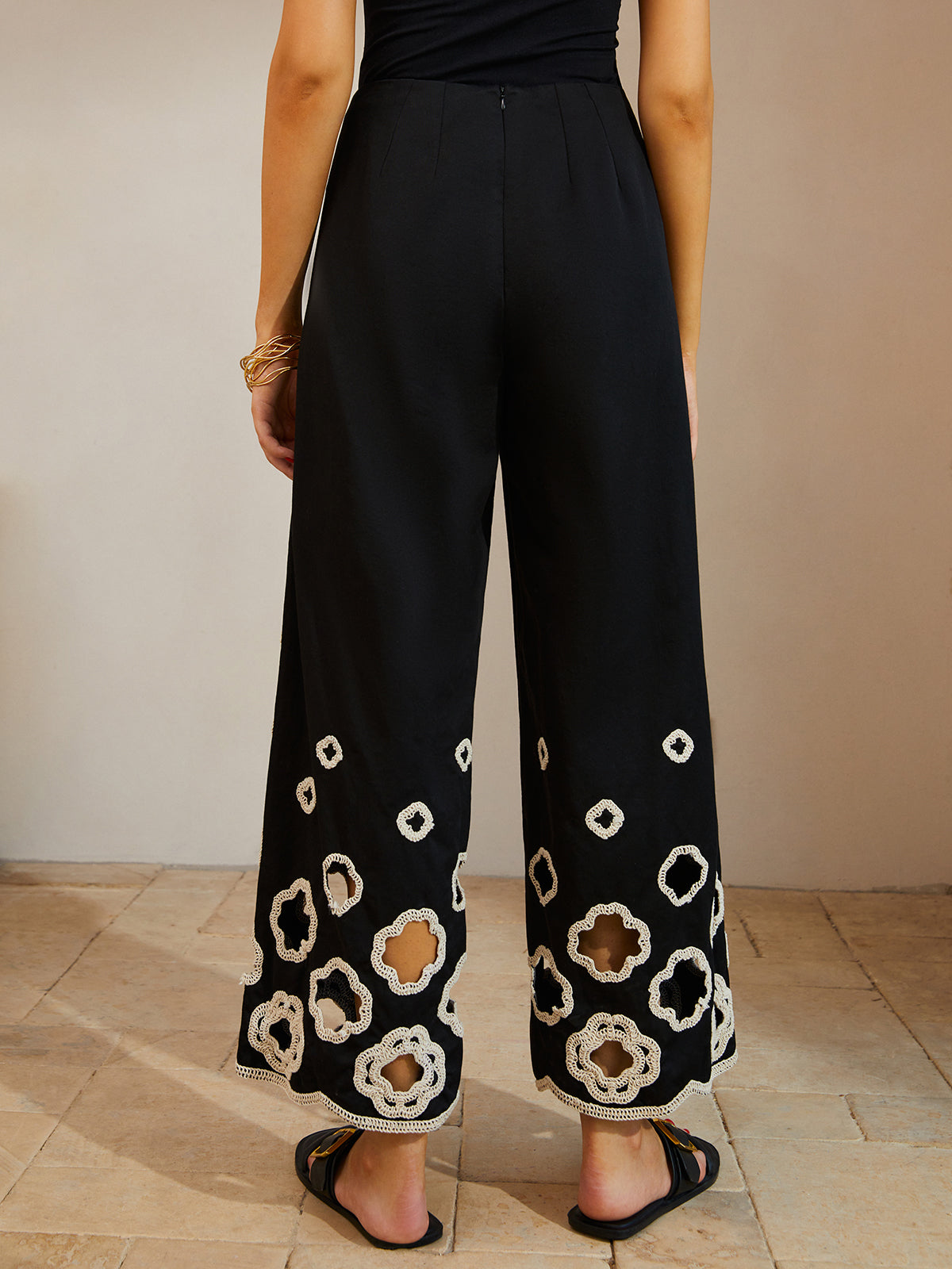 Katoenen Cropped Broek met Holle Borduurdetails