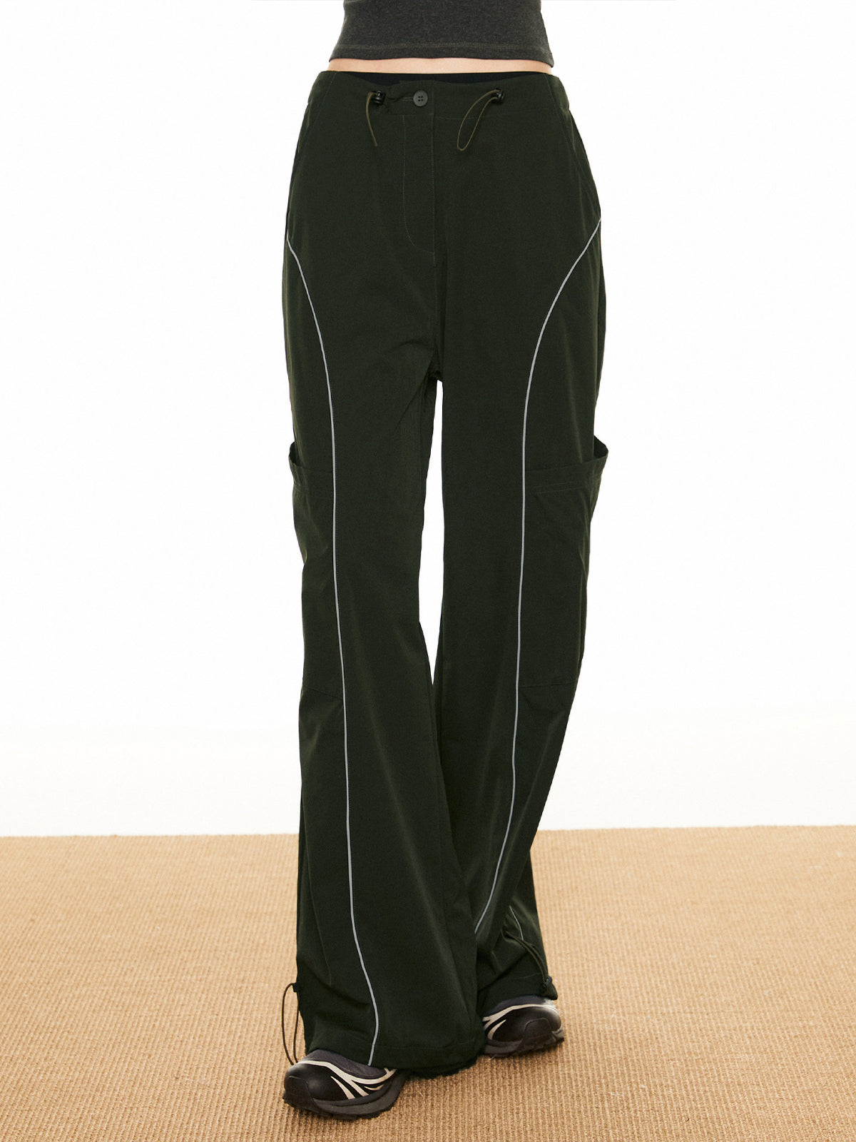 Broek met Contrasterende Bies en Trekkoord