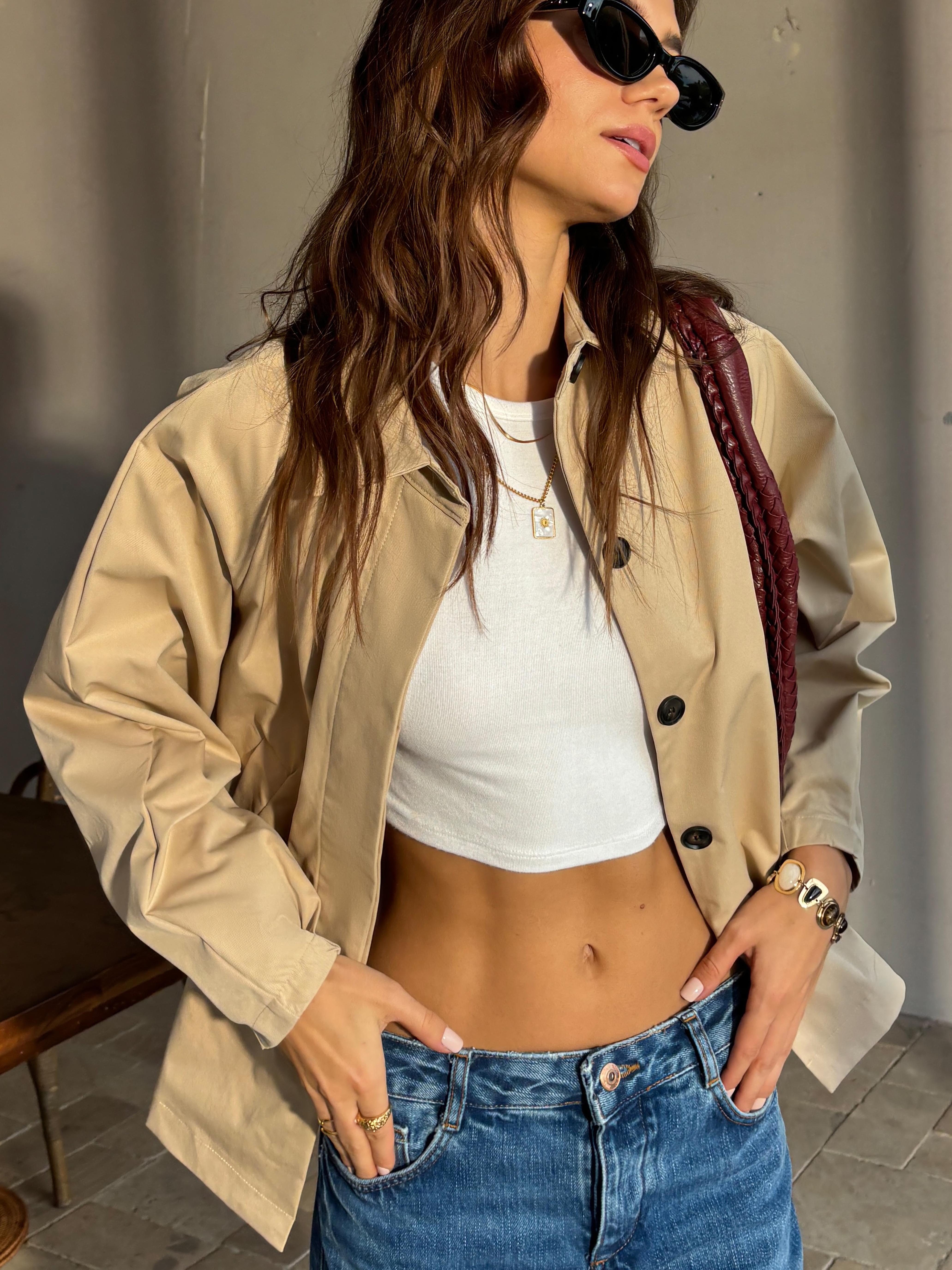 Raverya - Trenchcoat Met Revers En Knoopsluiting
