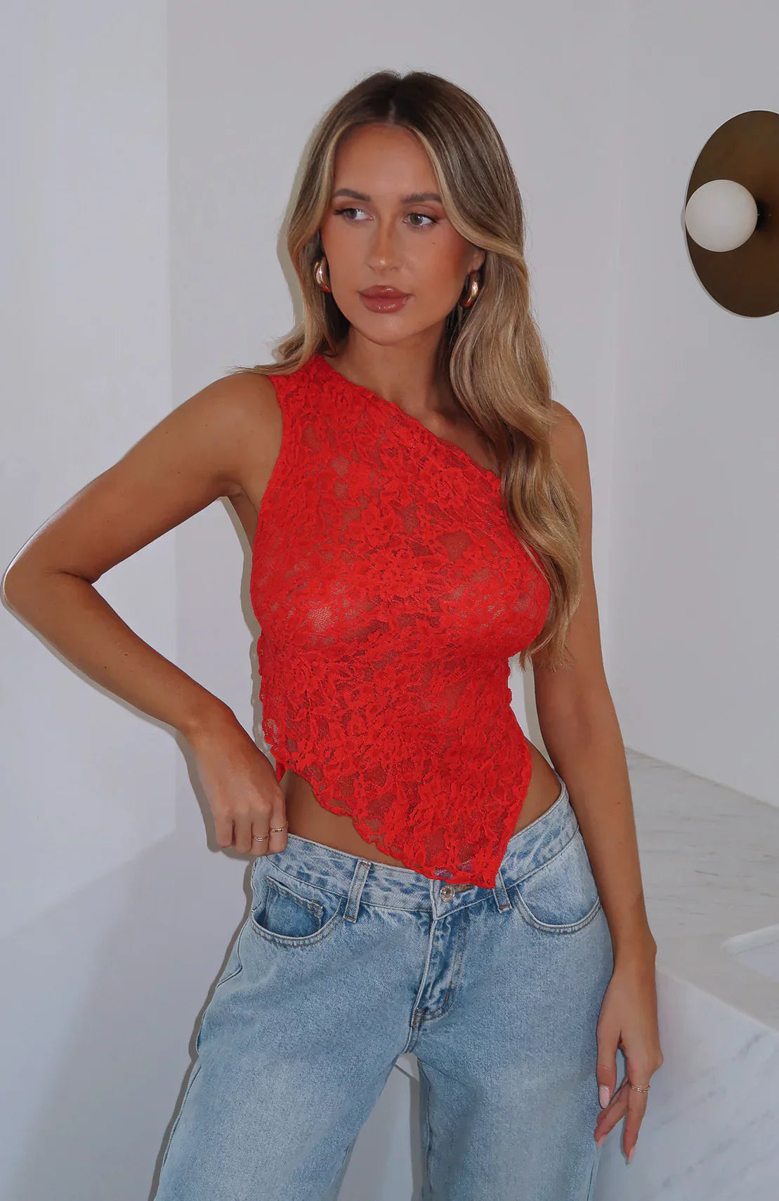 Kanten top met rug detail