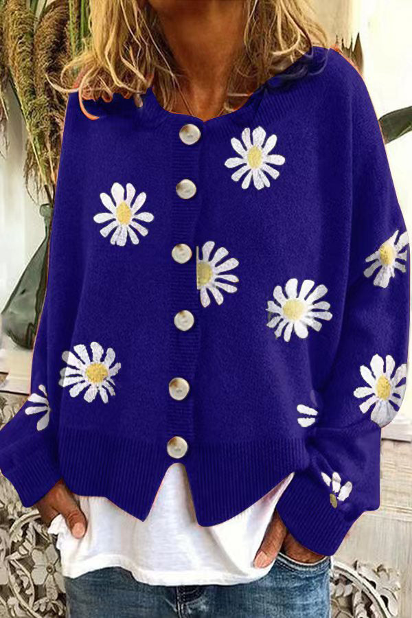 Gebreide trui met bloemen